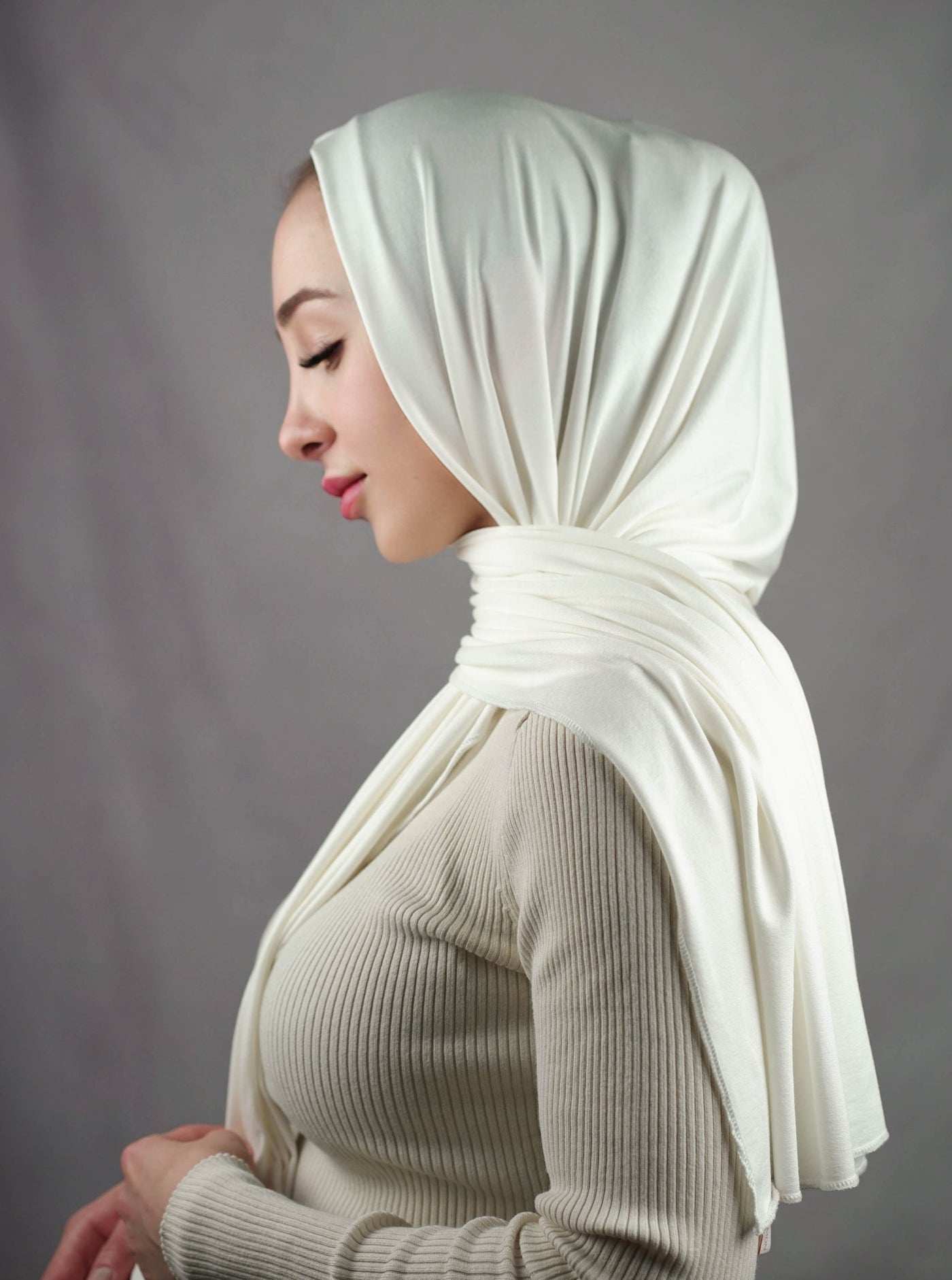 chevmon_jersey_hijab_white
