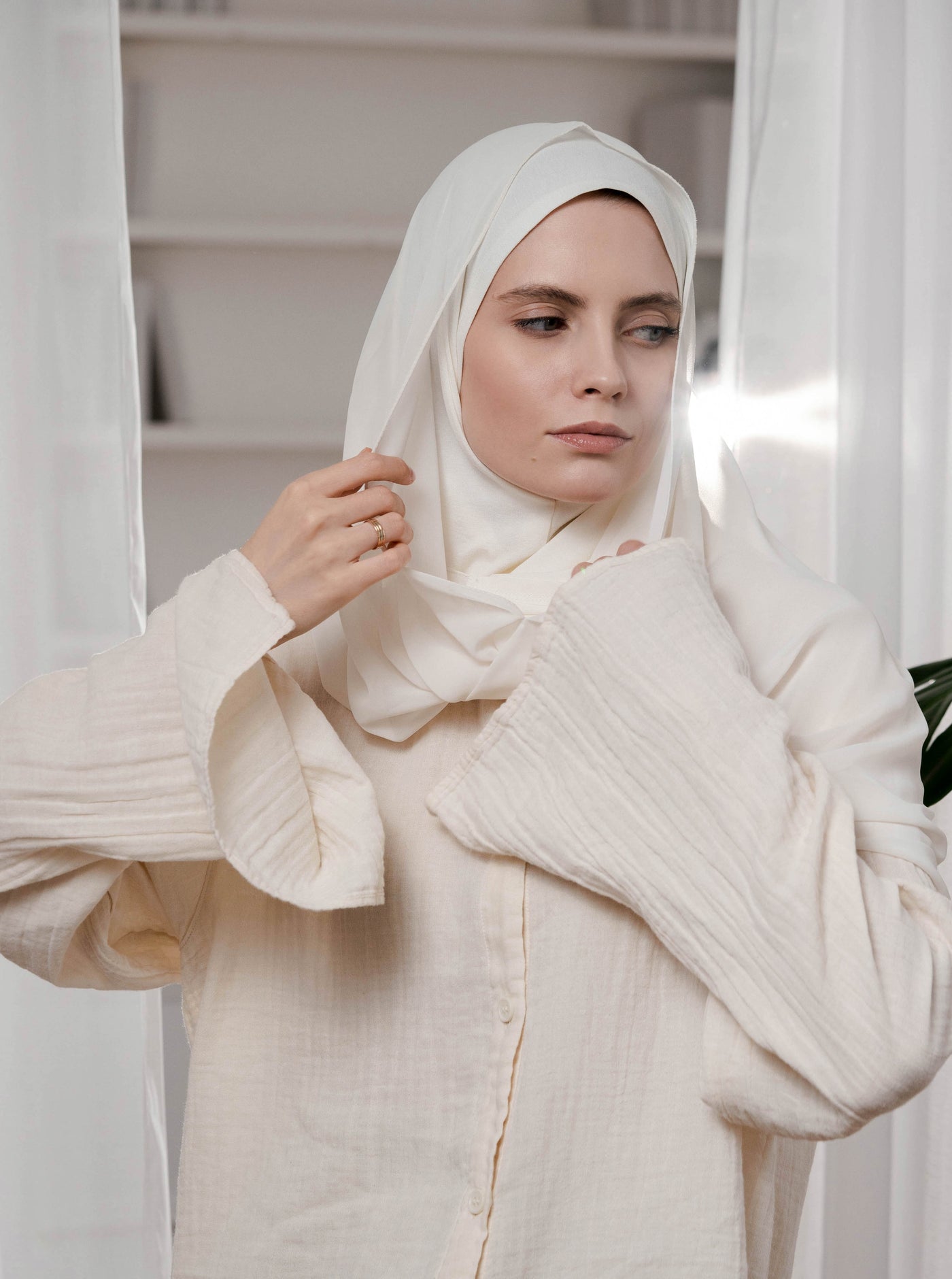 Hooded Chiffon Hijab - white
