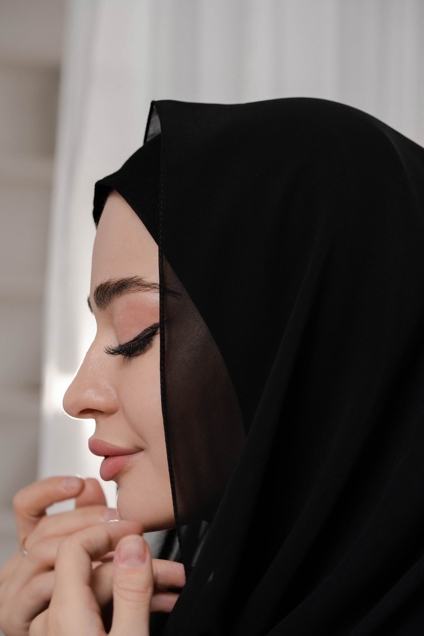 Hooded Chiffon Hijab - black